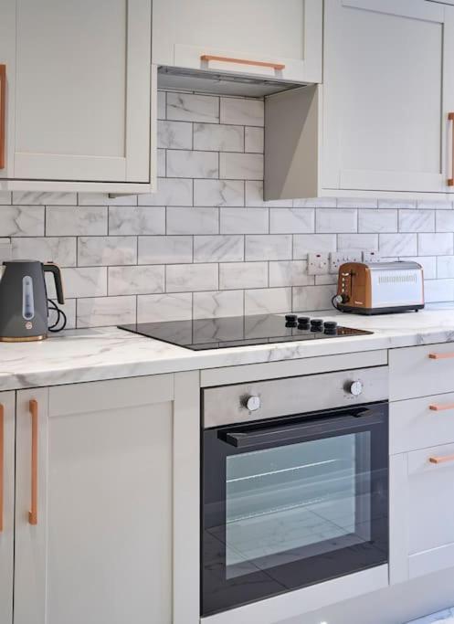 Vila Belfast Luxury Lets - Windsor Townhouse Exteriér fotografie